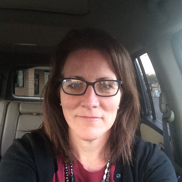 Meet your Posher, Kim - Picture 1 of 1